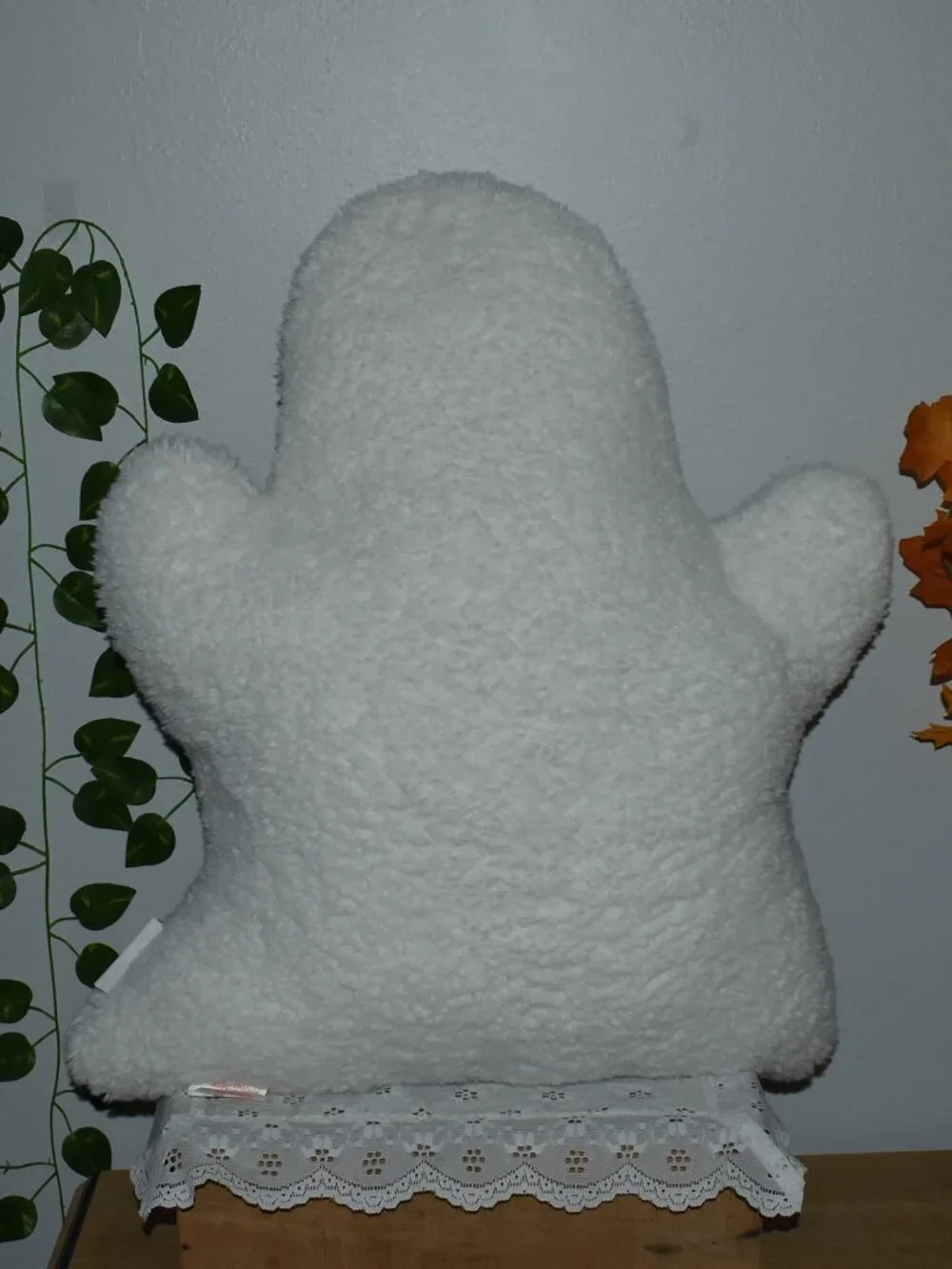 Novogratz Sherpa White Plush Ghost Pillow Fall Halloween Decor